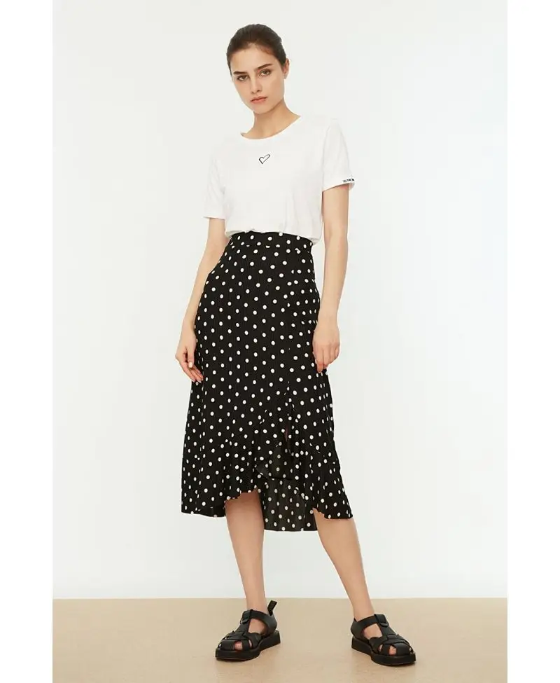 Siyah Puantiye Desenli Örme Etek Siyah Puantiye Desenli Örme Etek