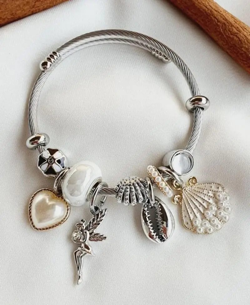 Çelik Deniz Kabuğu Charmlı Bileklik Çelik Deniz Kabuğu Charmlı Bileklik