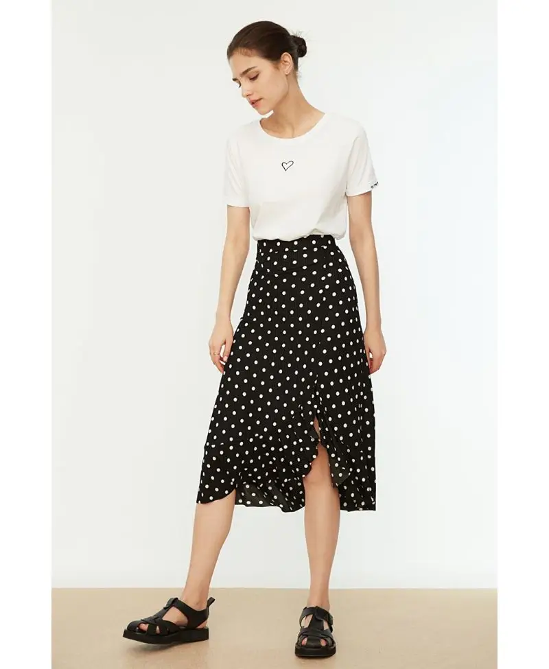 Siyah Puantiye Desenli Örme Etek